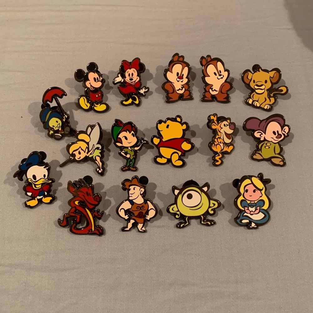Disney cute stylized pin set